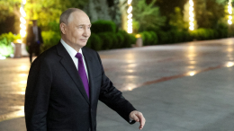 Путин прибыл на саммит СНГ в Туркменистане