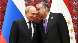 Путин пообщался с президентом Таджикистана перед началом саммита СНГ