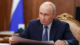 Путин готов дать указание не наносить удары по Украине в день выборов