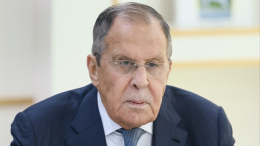 Лавров передал Ван И доклад о фальсификации событий в Буче