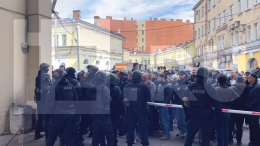 Нарушителей задержали: сотни силовиков проверили мигрантов на Сенном рынке