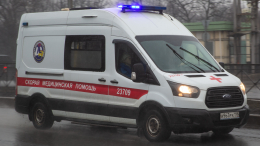 Женщина и ребенок попали в больницу после прорыва трубы с кипятком в Санкт-Петербурге