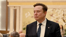 Маск ограничил скорость Starlink для ВСУ: в Киеве паника