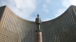 Трагедия в «Космосе»: подросток погиб после падения из окна гостиницы