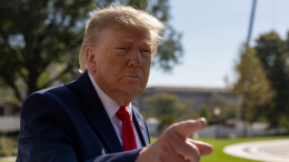 Песков заявил, что речи о визите Трампа в Москву пока не идет